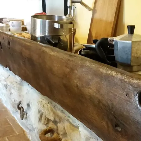 农家乐 Bioagriturismo Poderaccio 瓦尔达诺的因奇萨